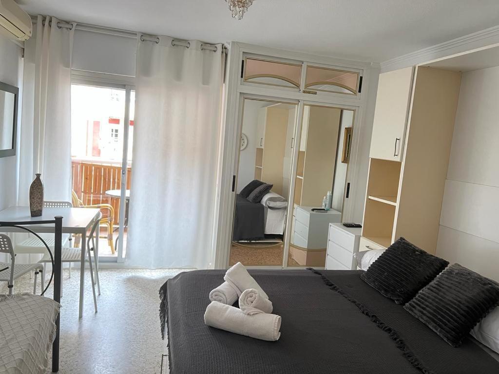 Studio Touristique Iris Apartment Benalmadena Ngoại thất bức ảnh